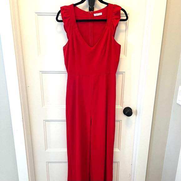 Women’s Red Jumpsuit/Romper/Pantsuit Size Medium - Picture 1 of 3
